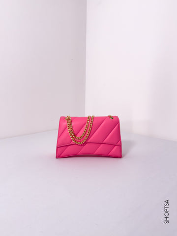 Cherry curved base bag