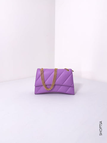 Cherry curved base bag