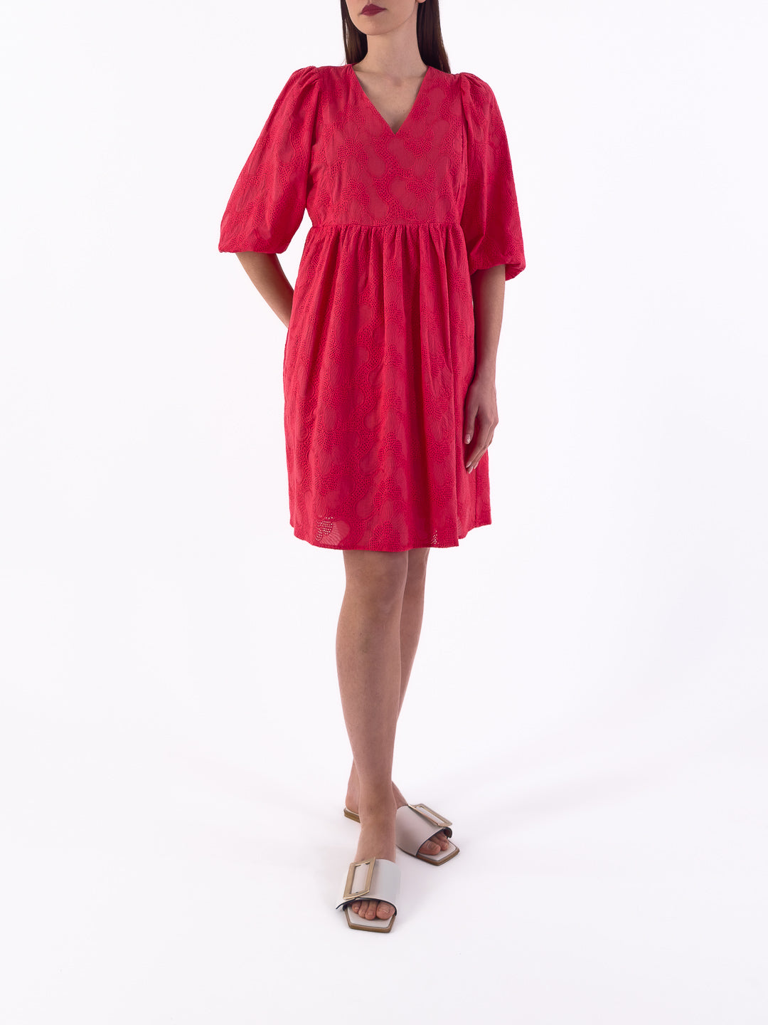 Abitino corto in sangallo di cotone