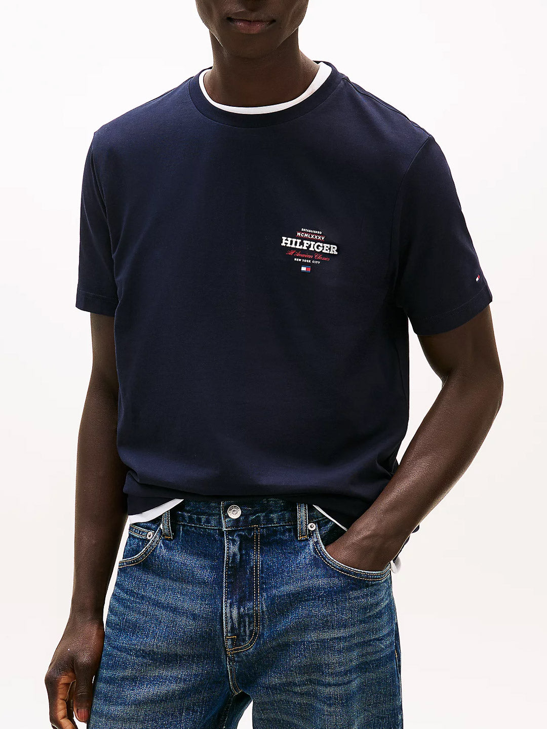 T-shirt con logo e bandierina - Tommy Hilfiger - shopTSa