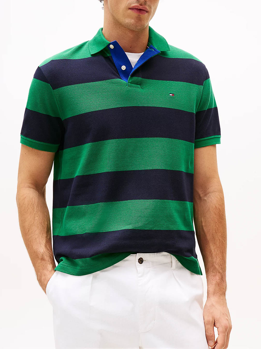 Polo iconica con motivo color block