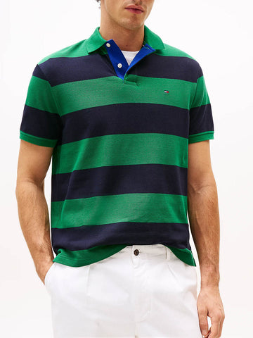 Polo iconica con motivo color block