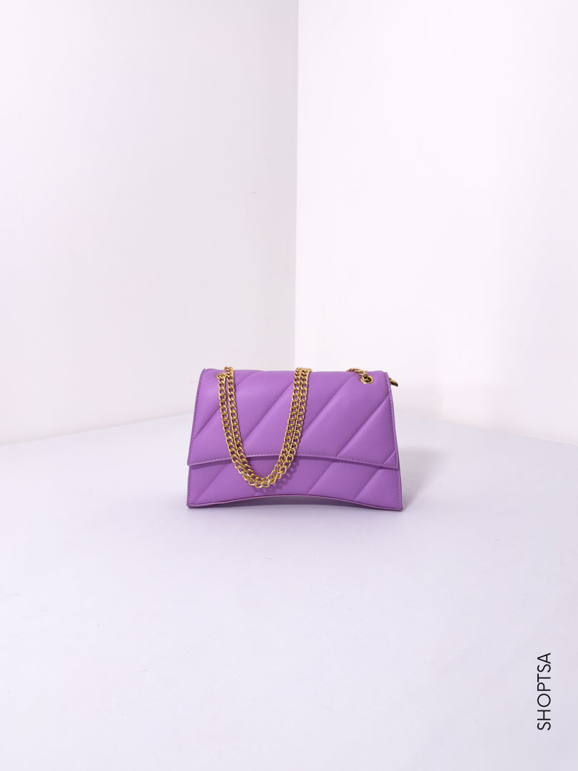 Cherry curved base bag