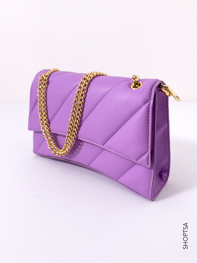 Cherry curved base bag