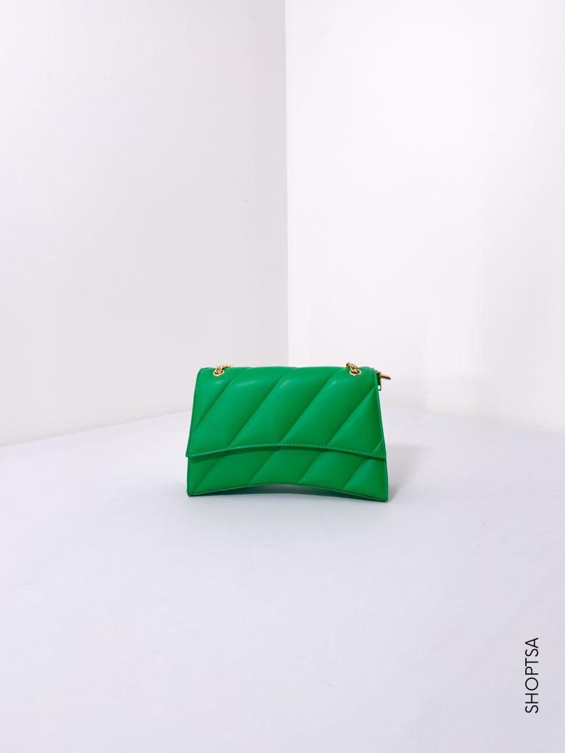 Cherry curved base bag