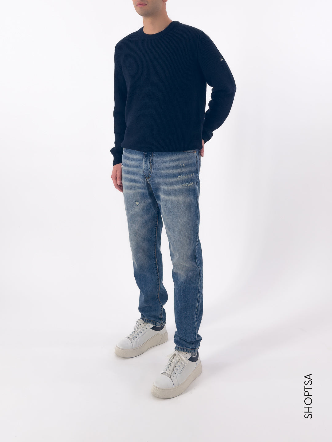 Jeans straight fit con sabbiature