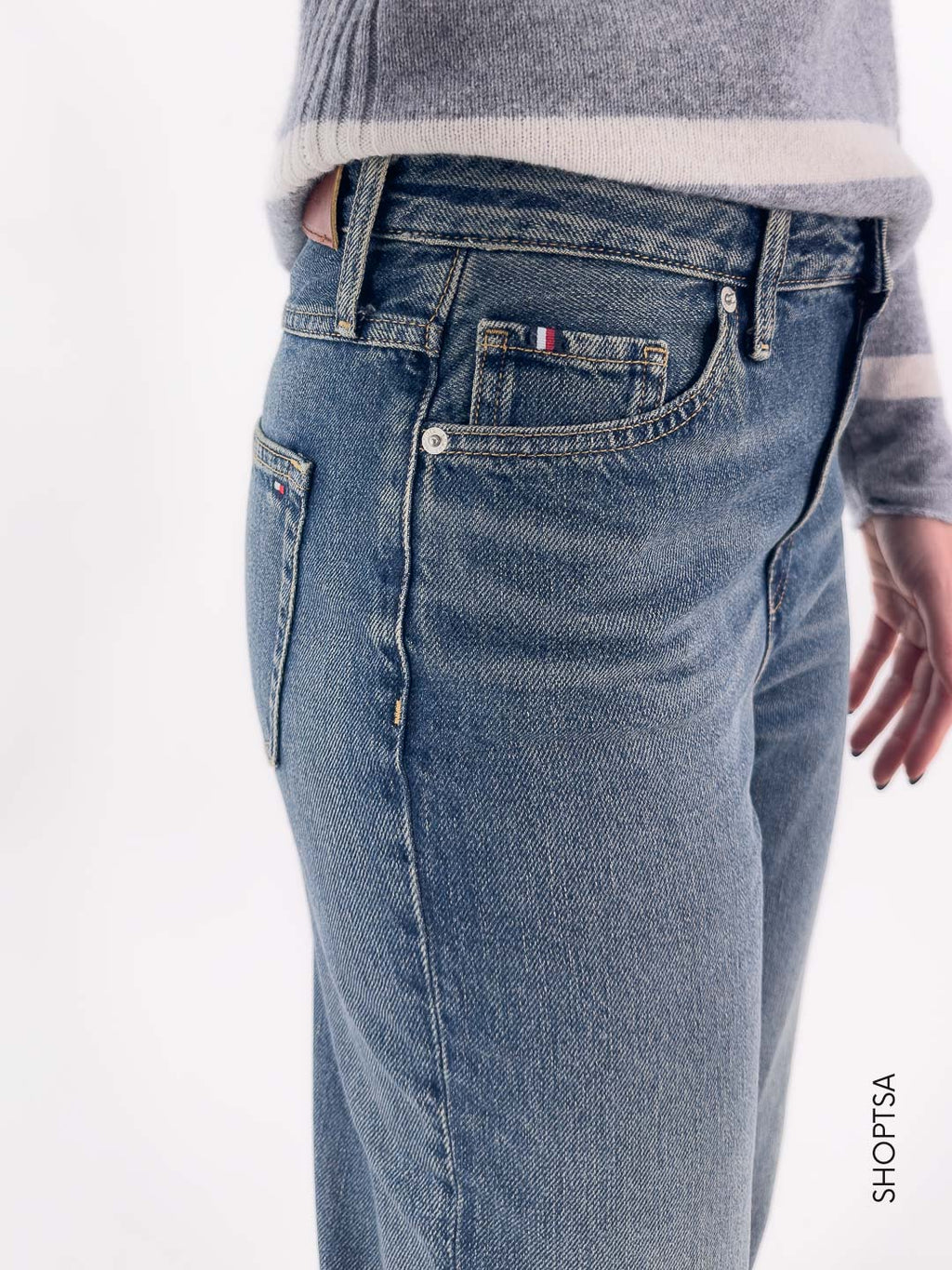 Jeans straight fit con baffature