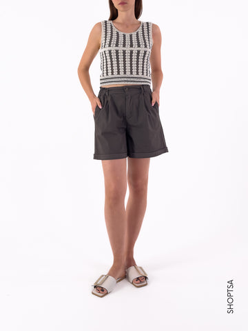 Top crop in crochet