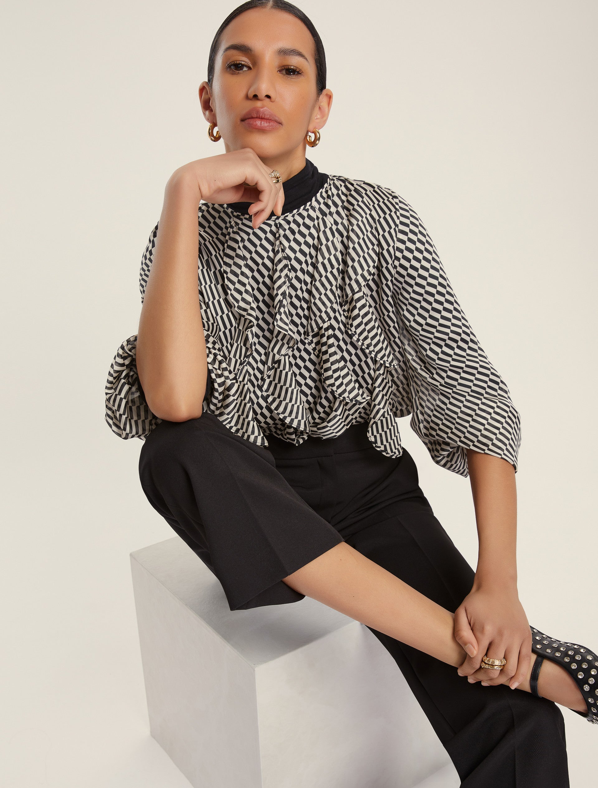 Camicetta in raso fantasia optical