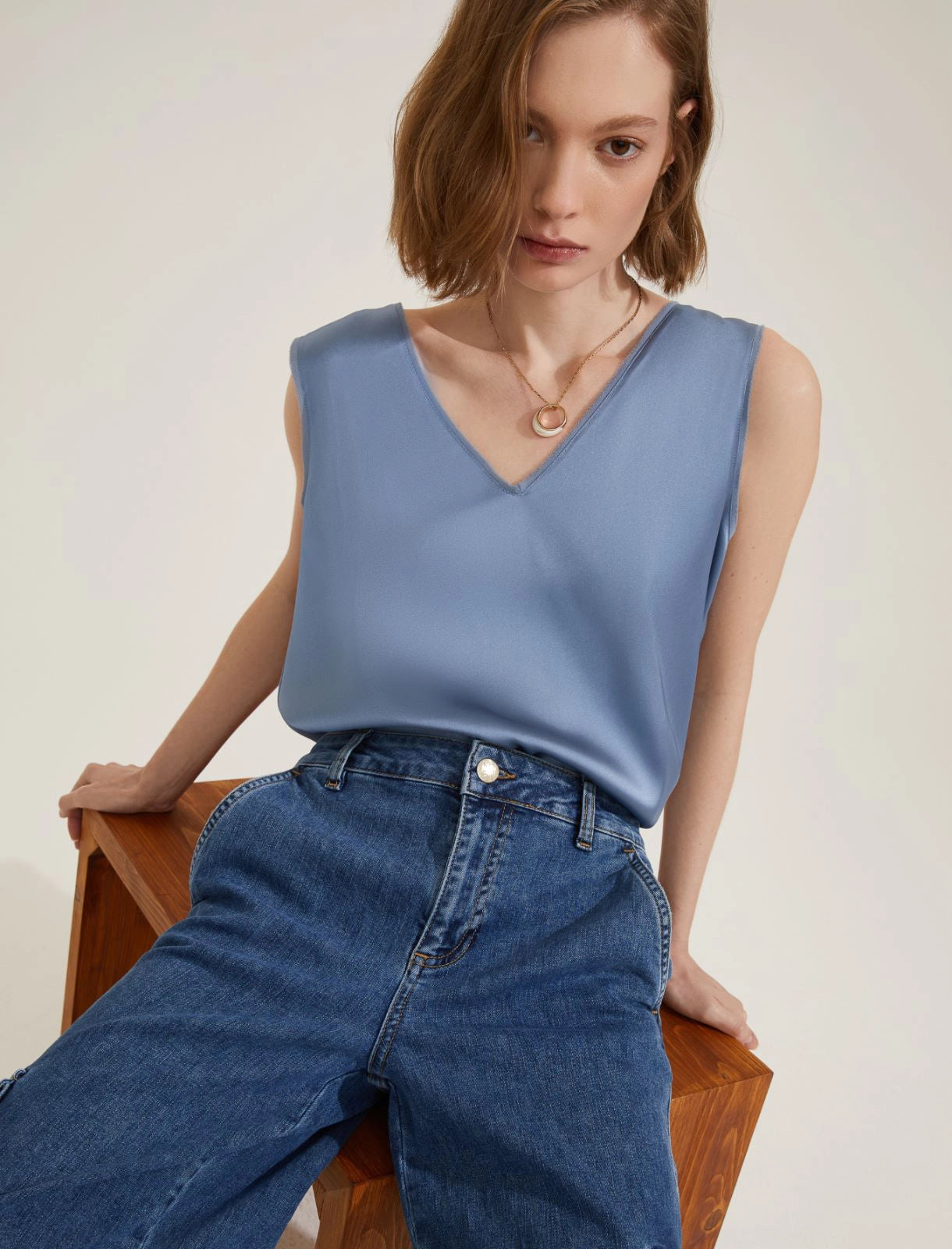 Top smanicato in raso LIEN