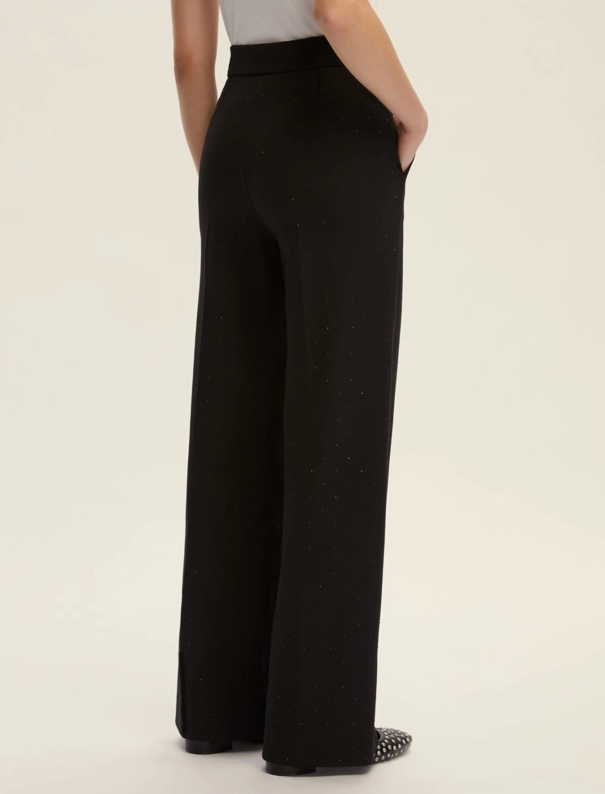 Pantalone con applicazioni POLA