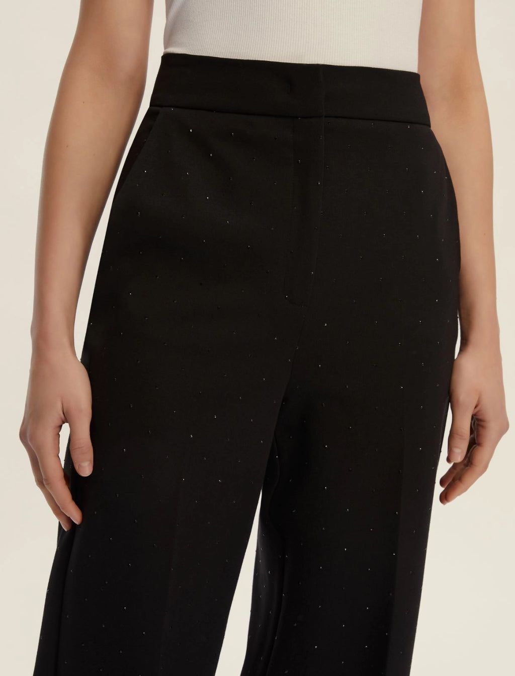 Pantalone con applicazioni POLA