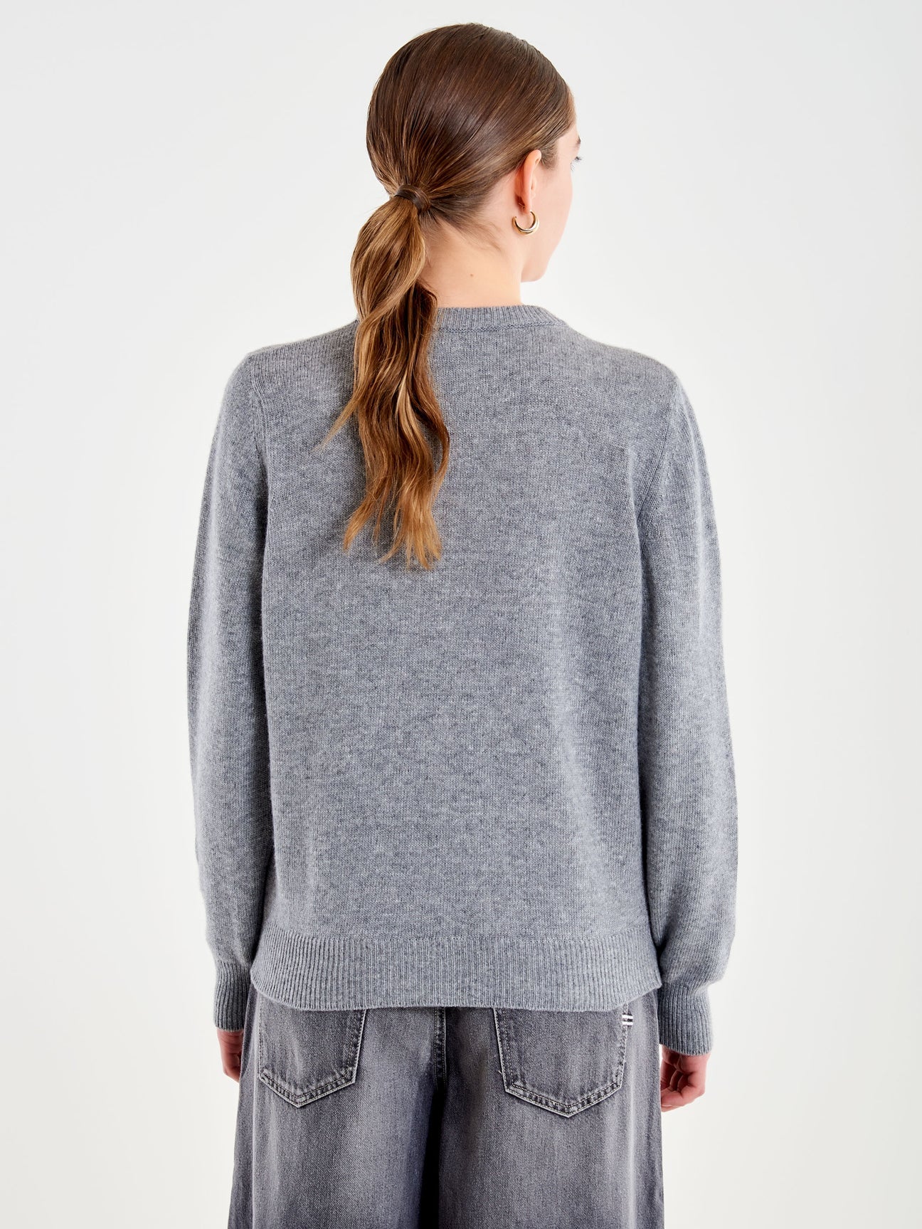 Pull con ricamo orsa che pattina 77268f