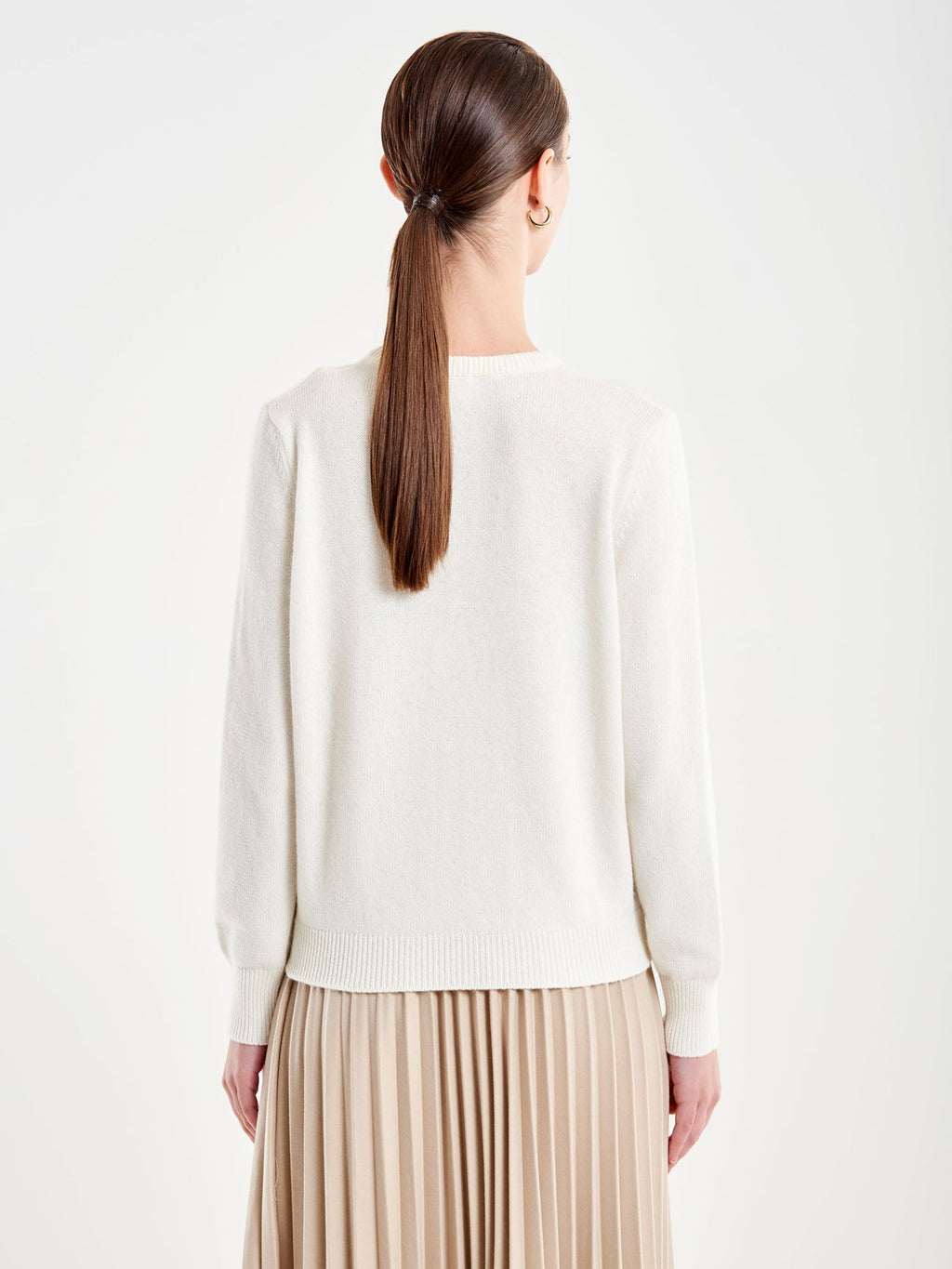 Pull patch con orso e sciarpa 77335f