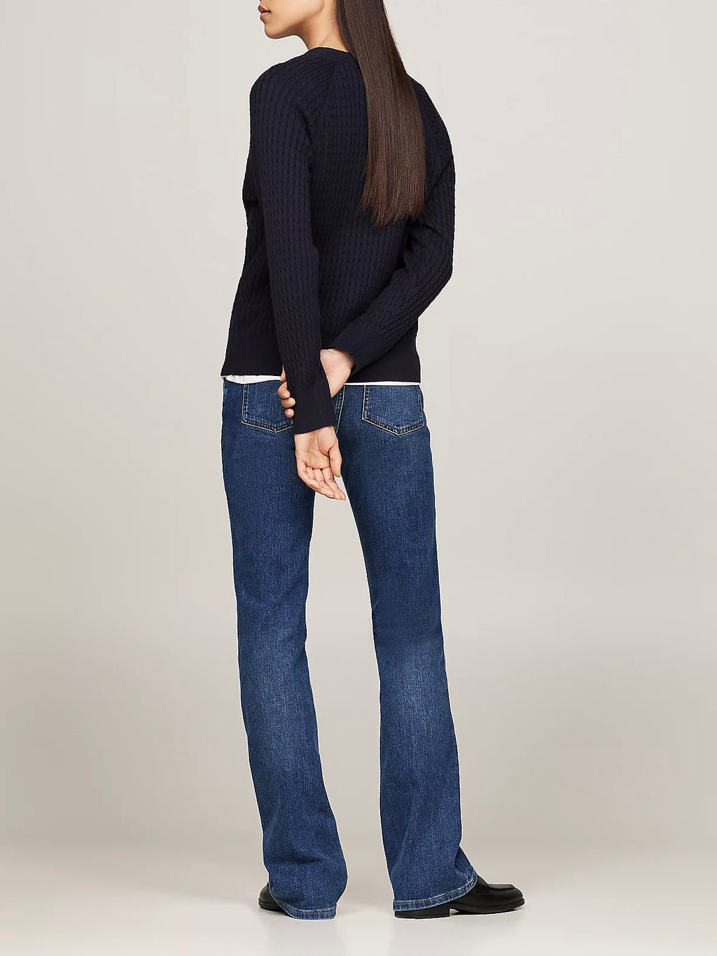 Maglione intrecciato con manica raglan