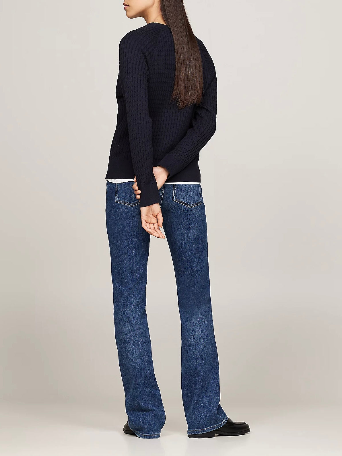 Maglione intrecciato con manica raglan