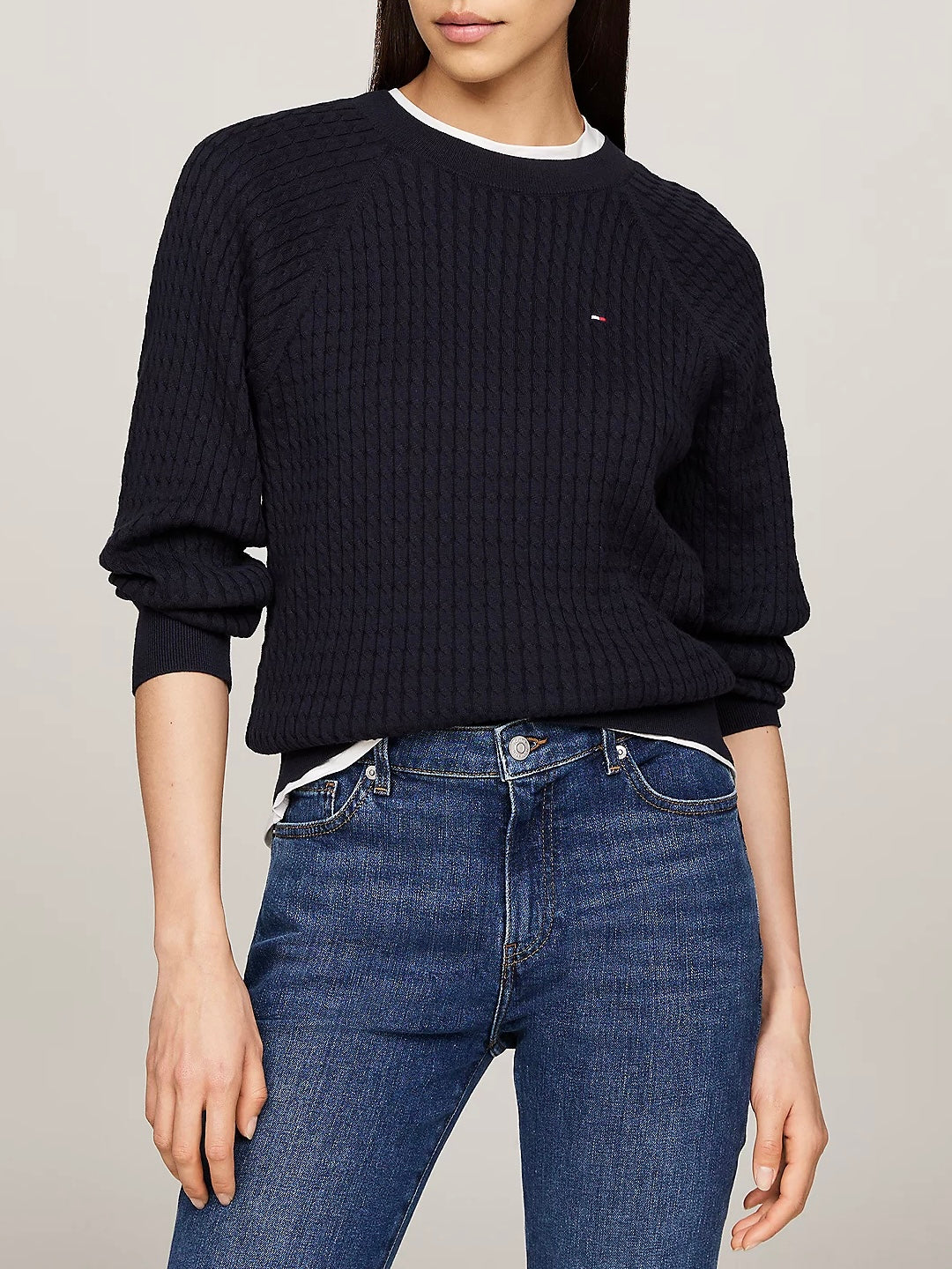 Maglione intrecciato con manica raglan