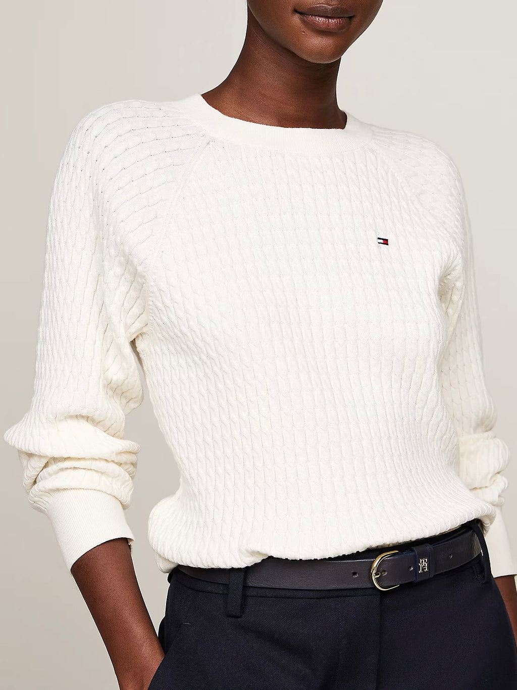 Maglione intrecciato con manica raglan