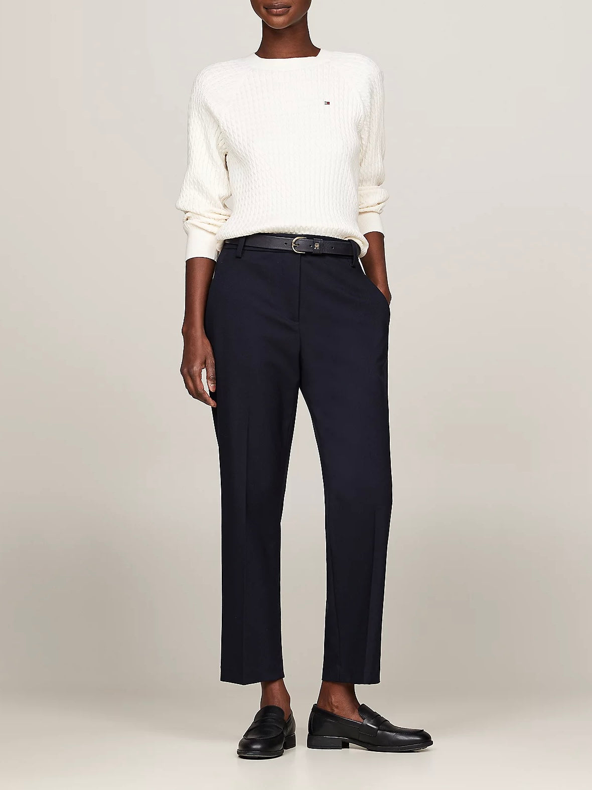 Maglione intrecciato con manica raglan