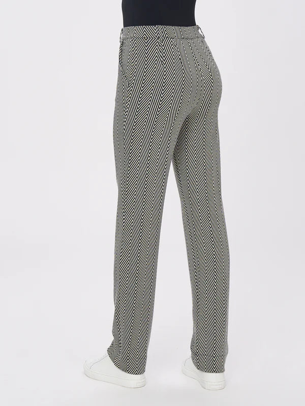 Pantalone dritto elasticizzato spinato DL66PP