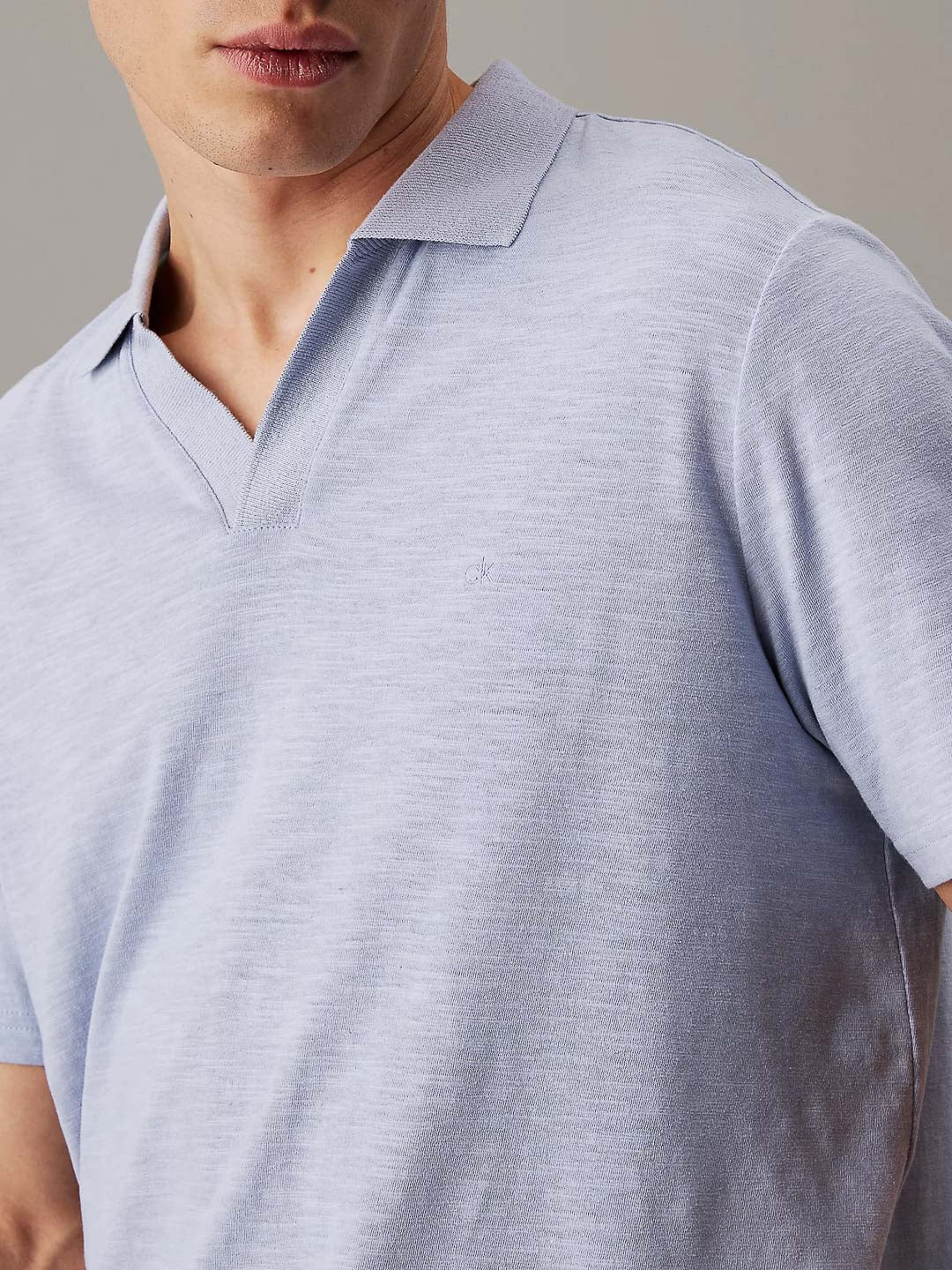 Polo con con colletto cubano