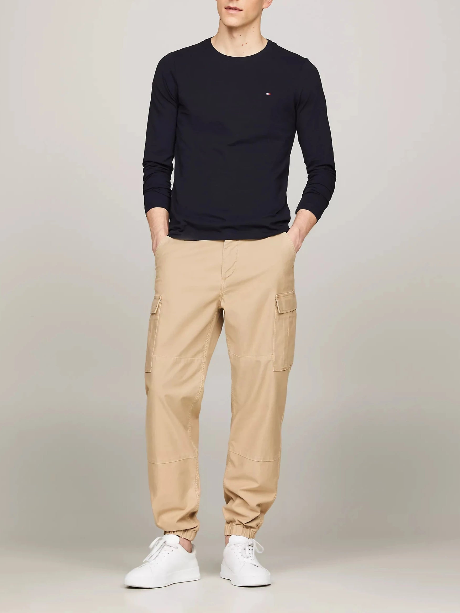 T-shirt slim fit maniche lunghe