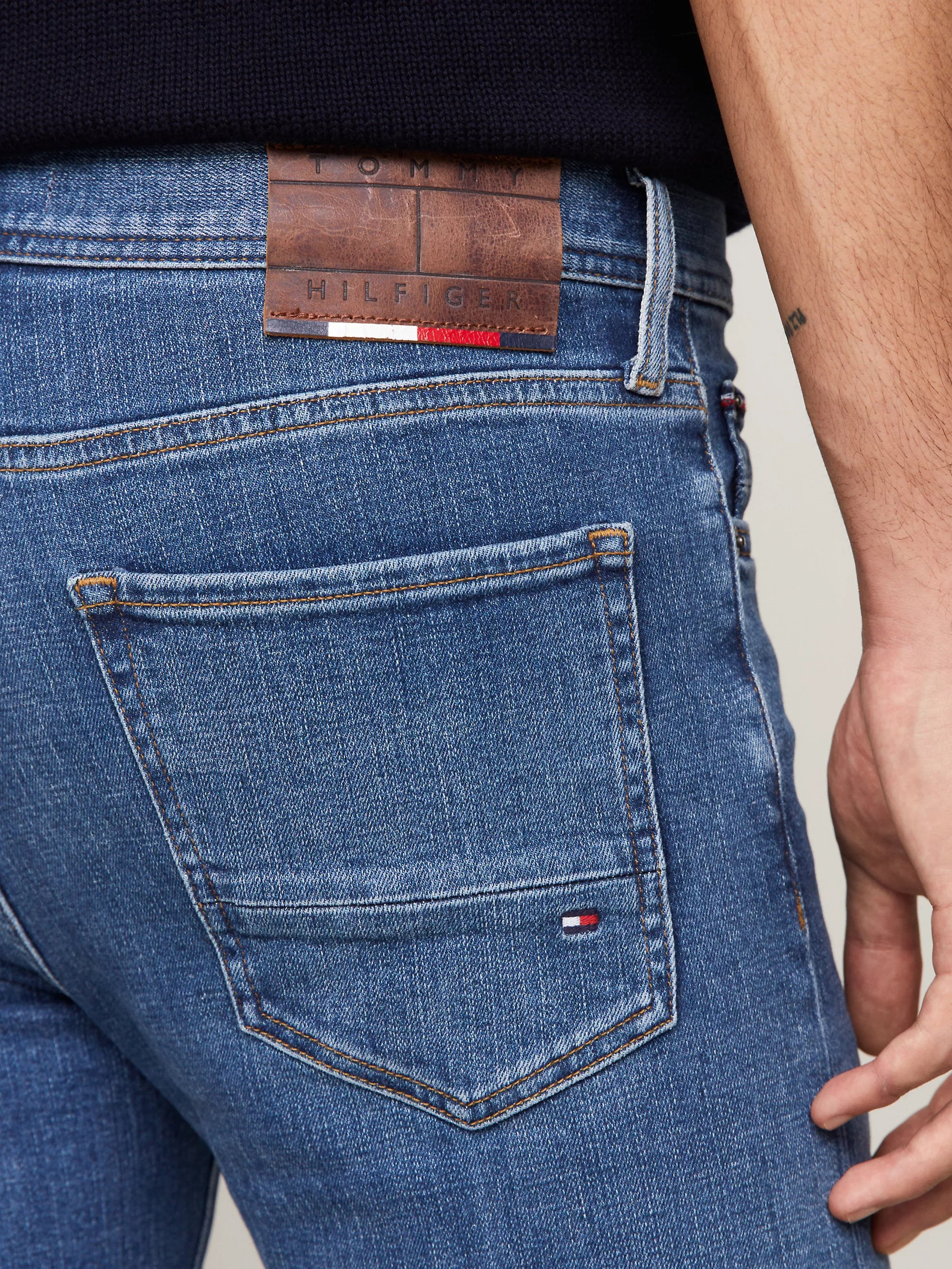 Jeans Tommy H. Art. 33963 