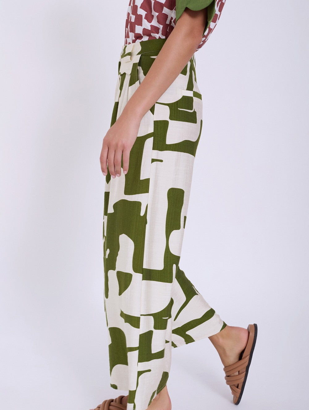 Pantalone ampio a fantasia S05p136