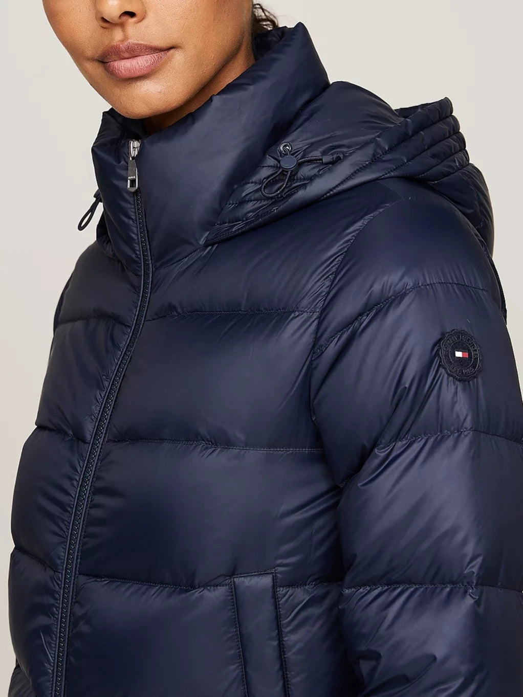 Piumino boxy con cappuccio