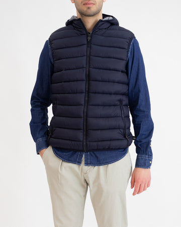 Gilet imbottito con cappuccio