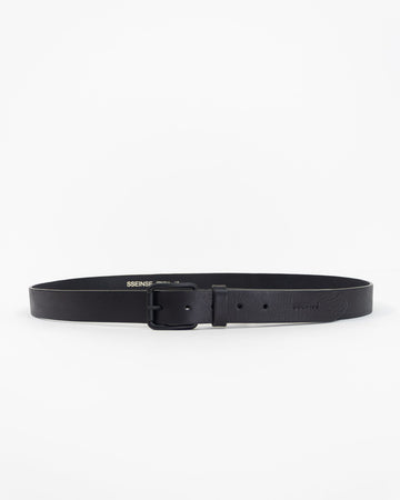 Genuine leather belt with matte buckle
