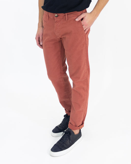 Pantalone slim gabardina