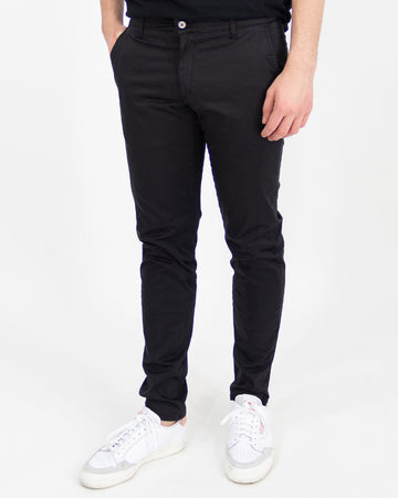 Slim trousers in light cotton