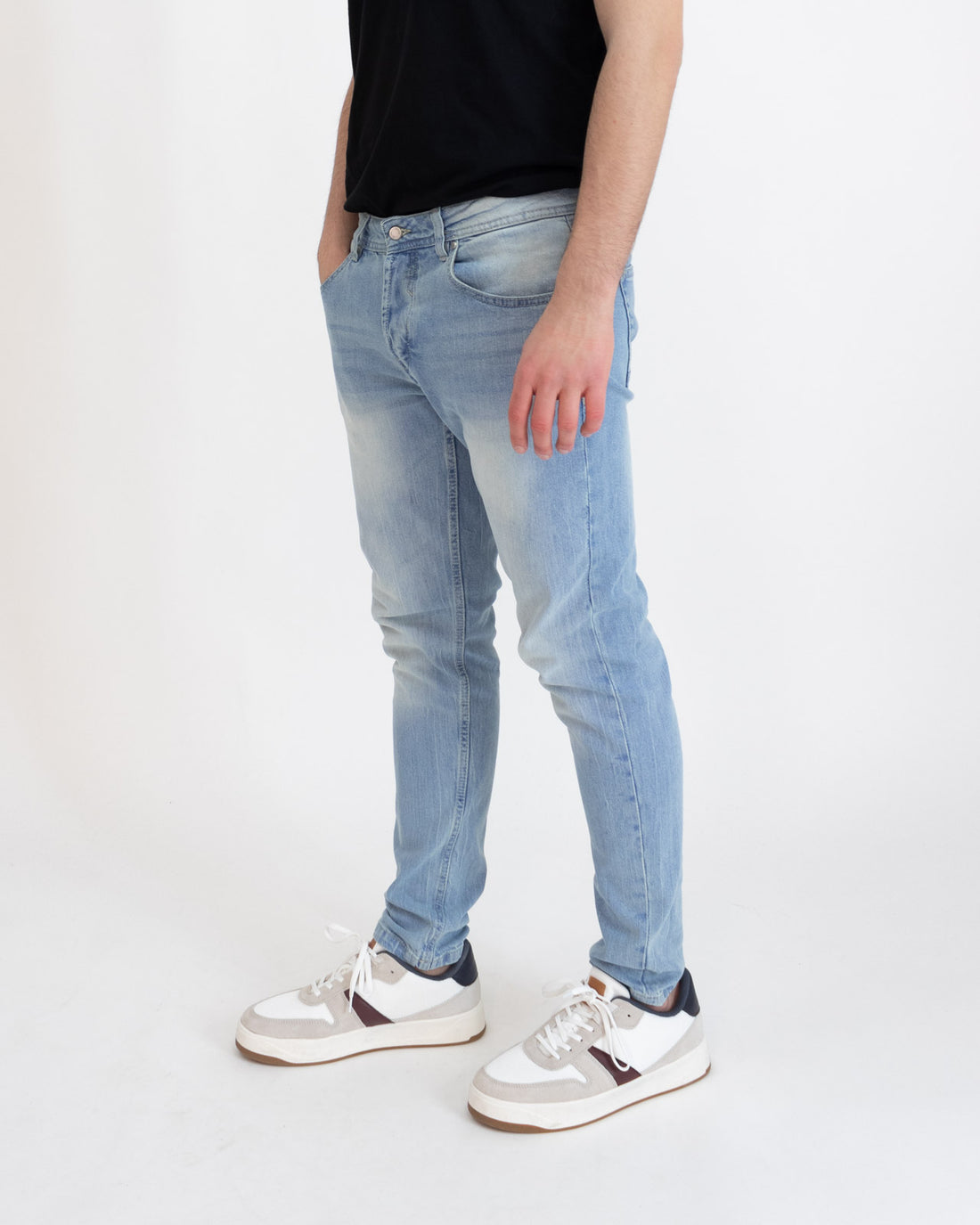 Jeans lavaggio chiaro - SSeinse