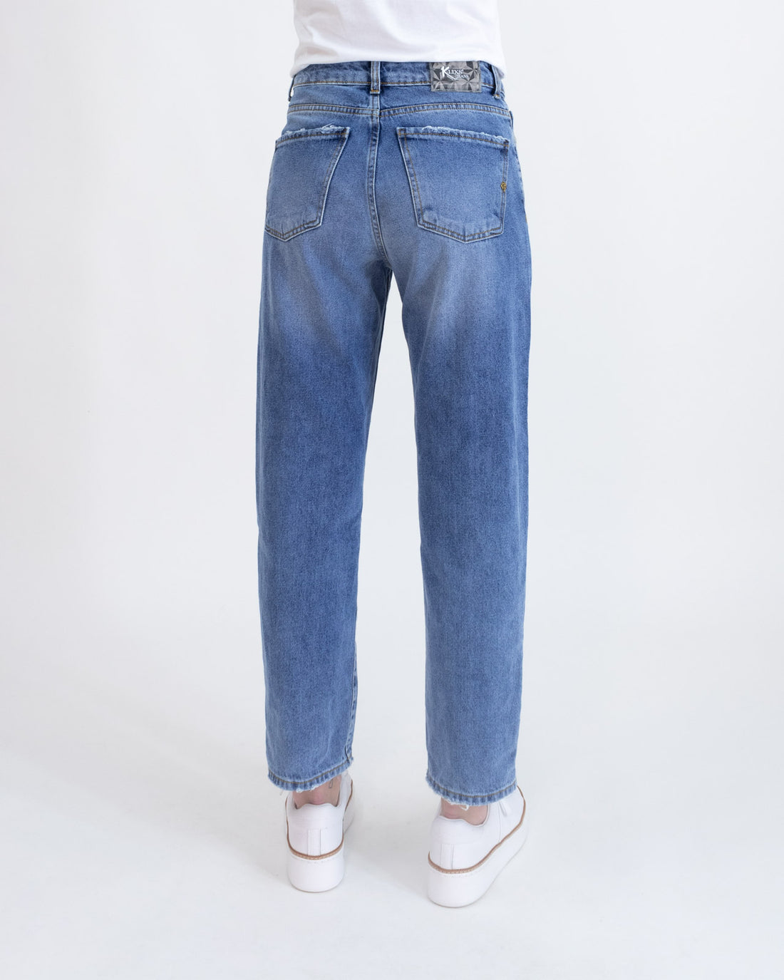 Straight high waisted jeans