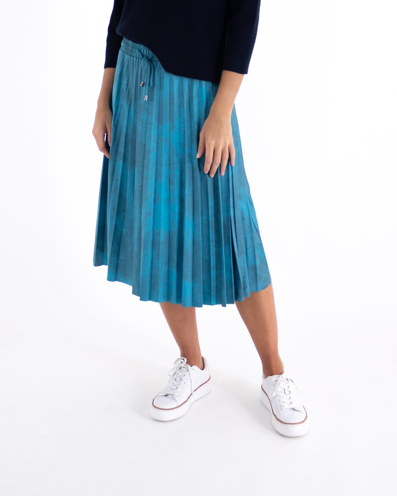 Faux leather pleated skirt