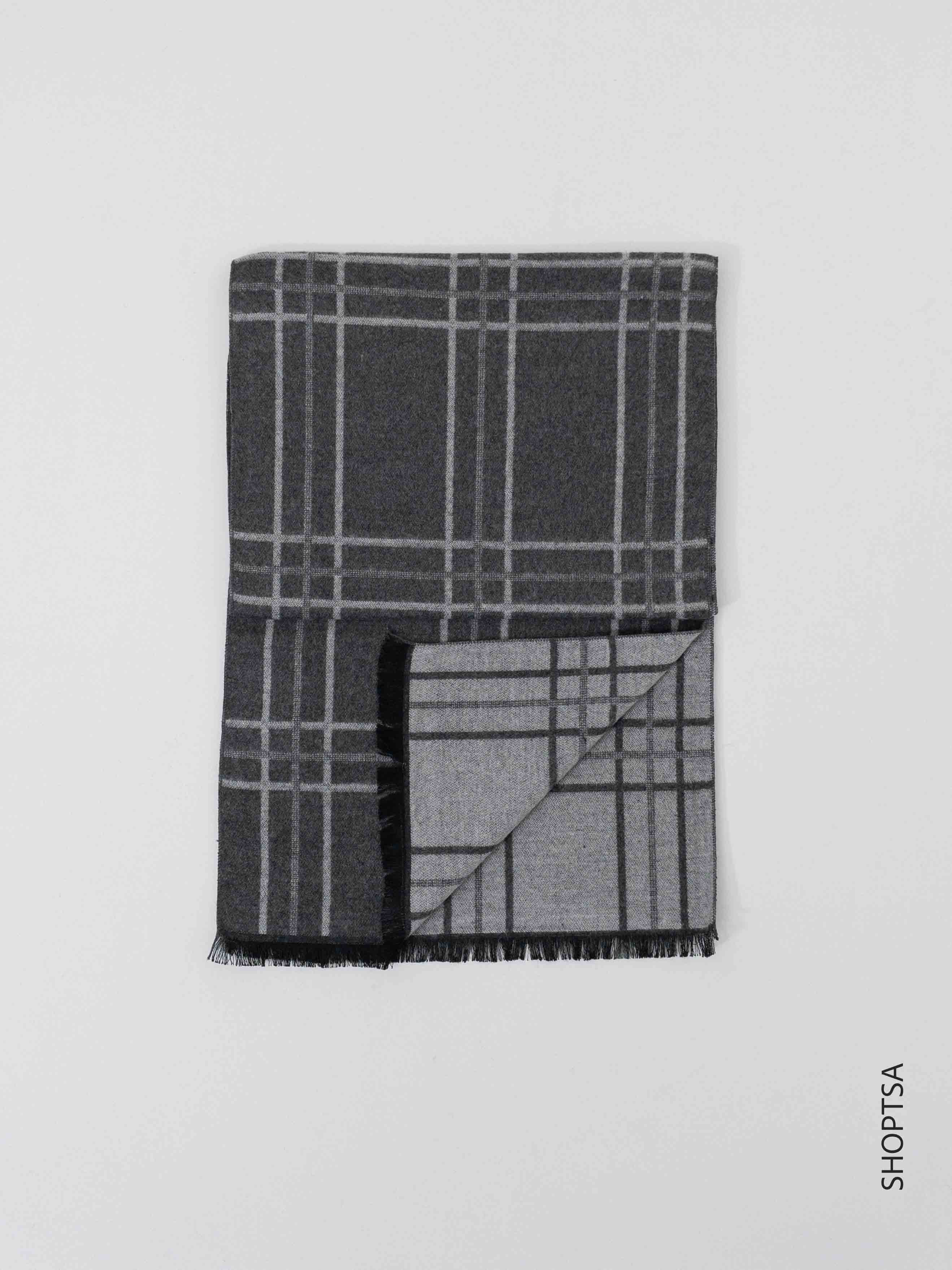 Men's patterned scarf