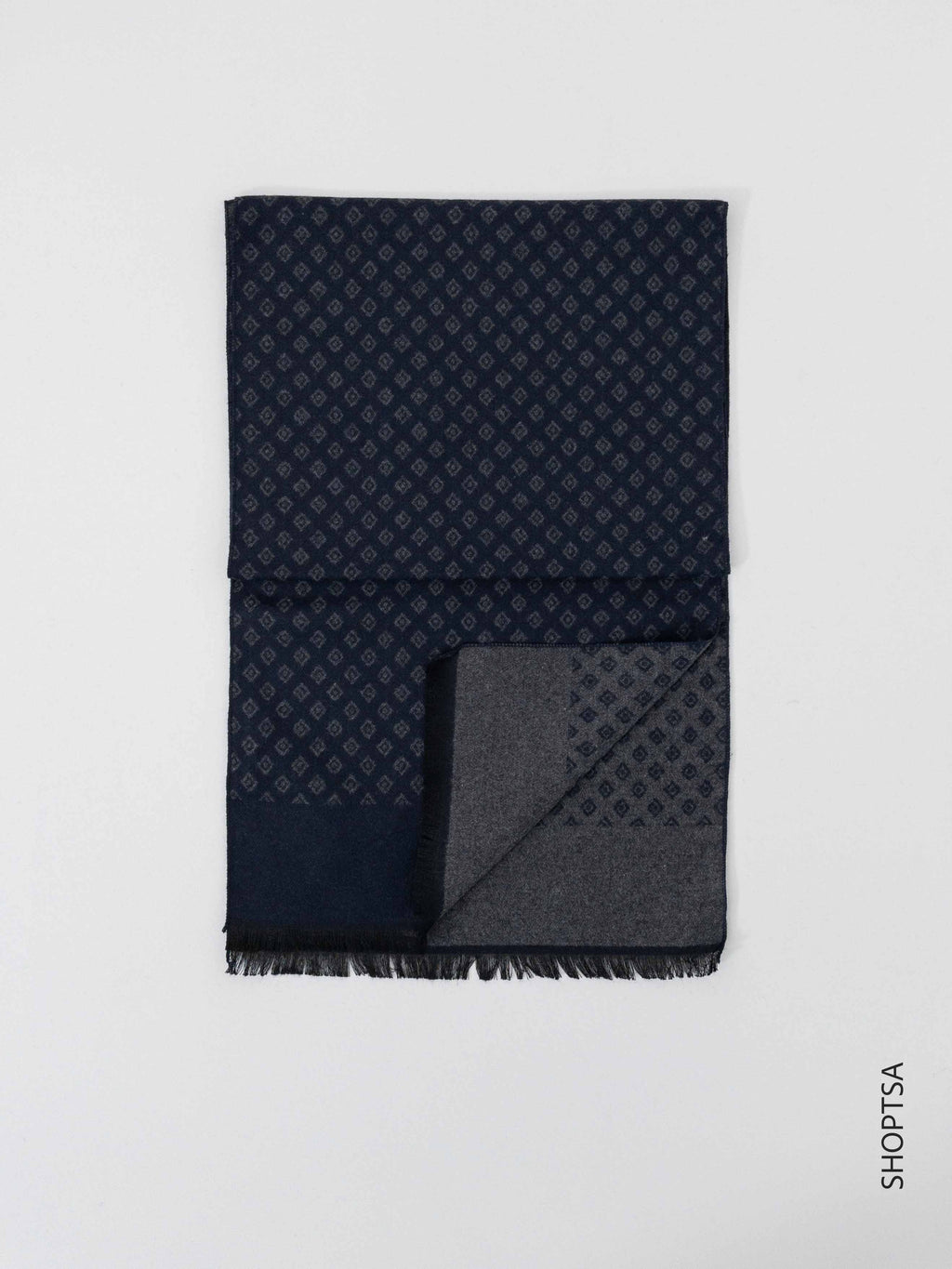 Men's patterned scarf