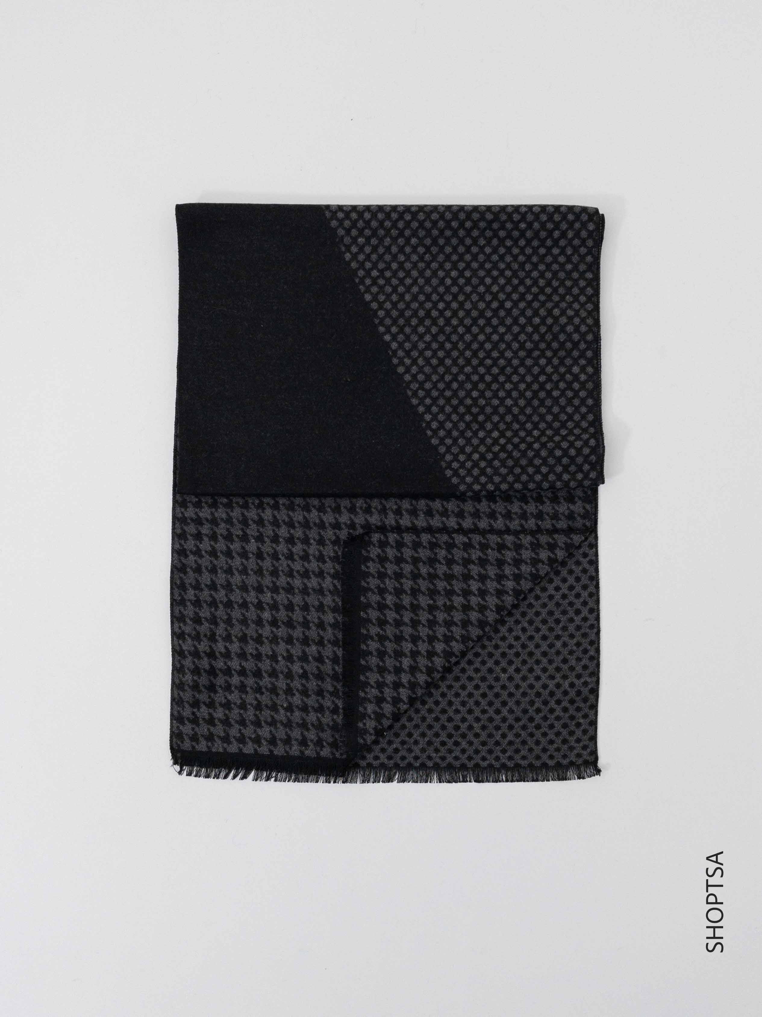 Men's patterned scarf