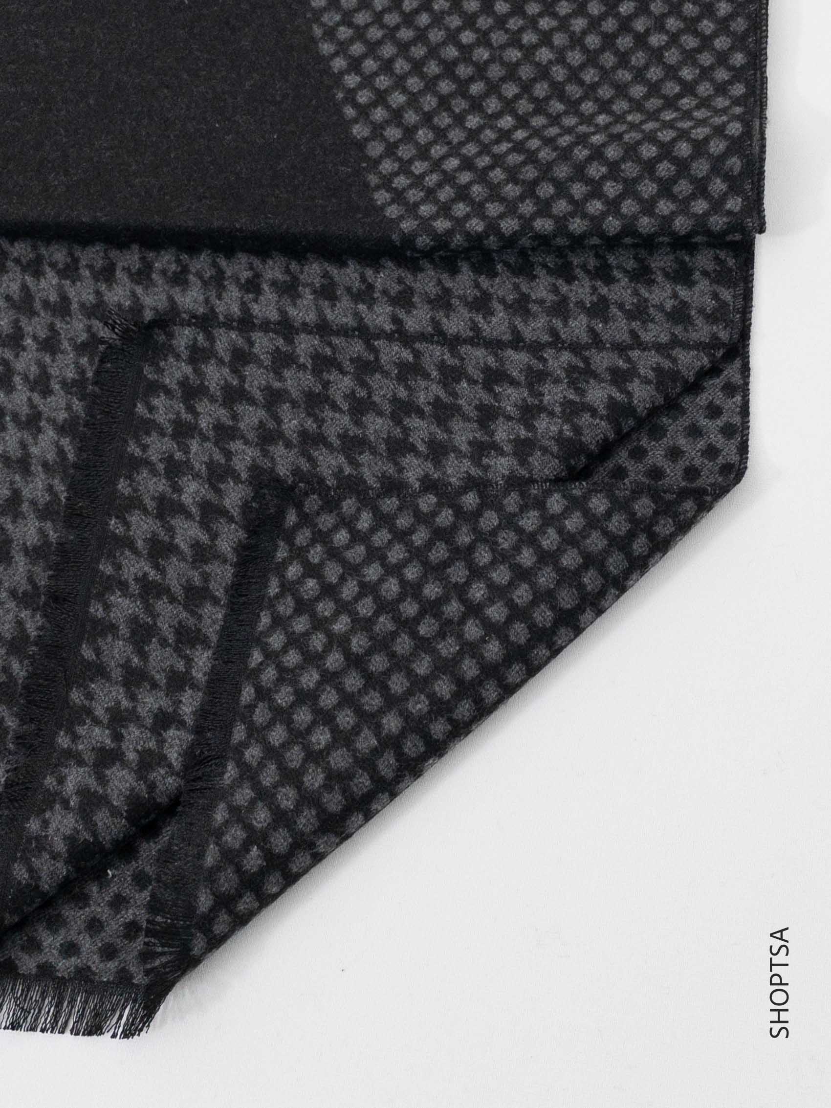 Men's patterned scarf